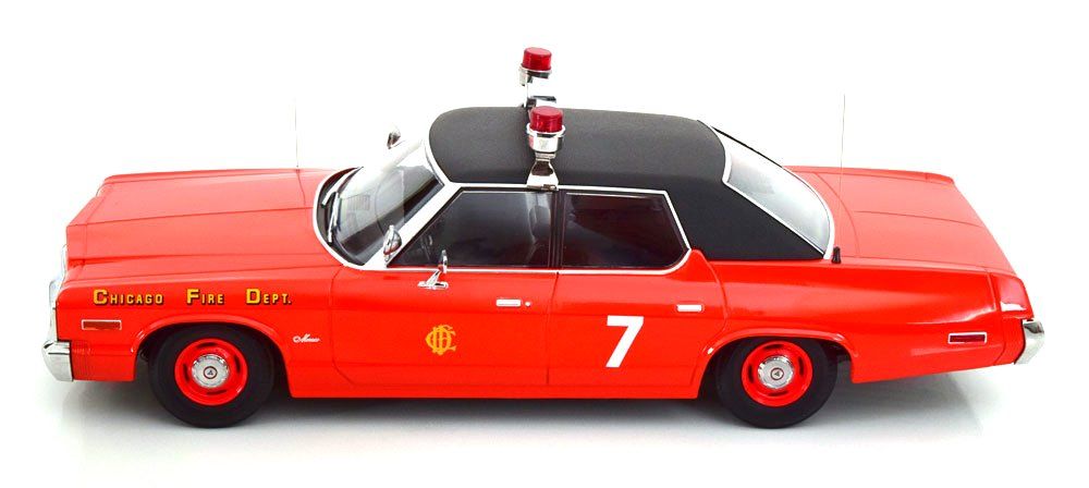 Dodge Monaco #7 Chicago Fire Engine Department 1974 red/black 1:18 KK Scale