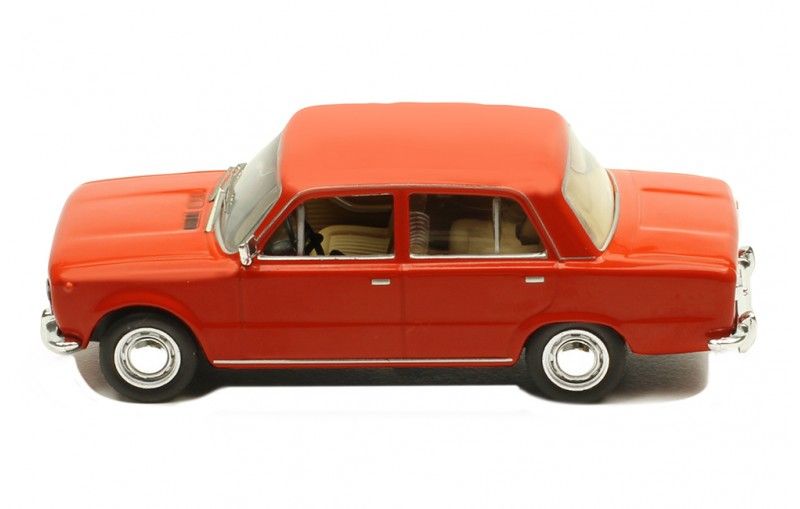 Lada 1200 1970 orange 1:43 Ixo Models