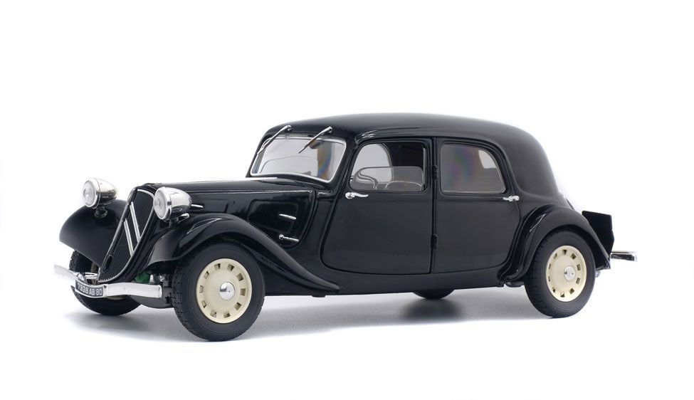 Citroen Traction 1937 black 1:18 Solido