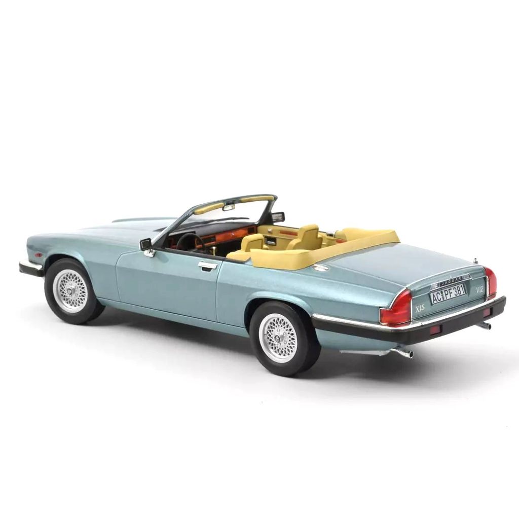 Jaguar XJ-S 5.3 H.E. Convertible 1988 light blue metallic 1:18 Norev