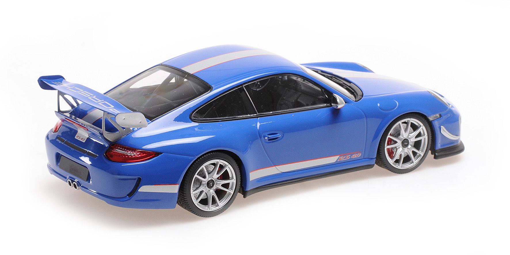 Porsche 911 GT3 RS 4.0 2011 blue 1:18 Minichamps