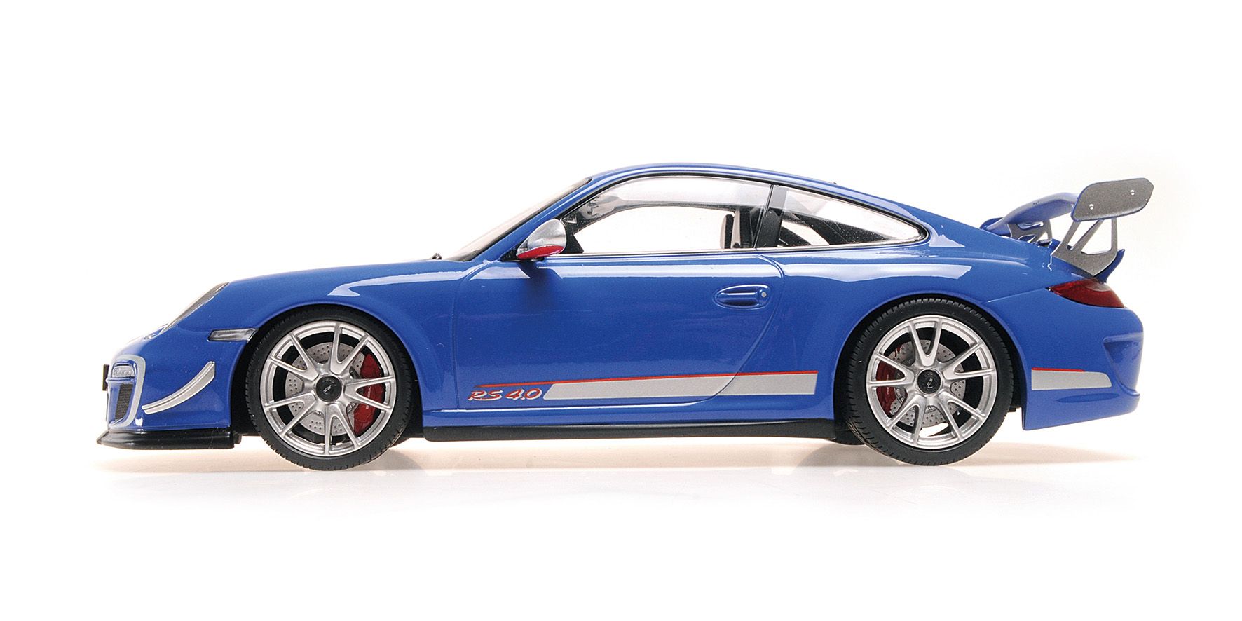 Porsche 911 GT3 RS 4.0 2011 blue 1:18 Minichamps