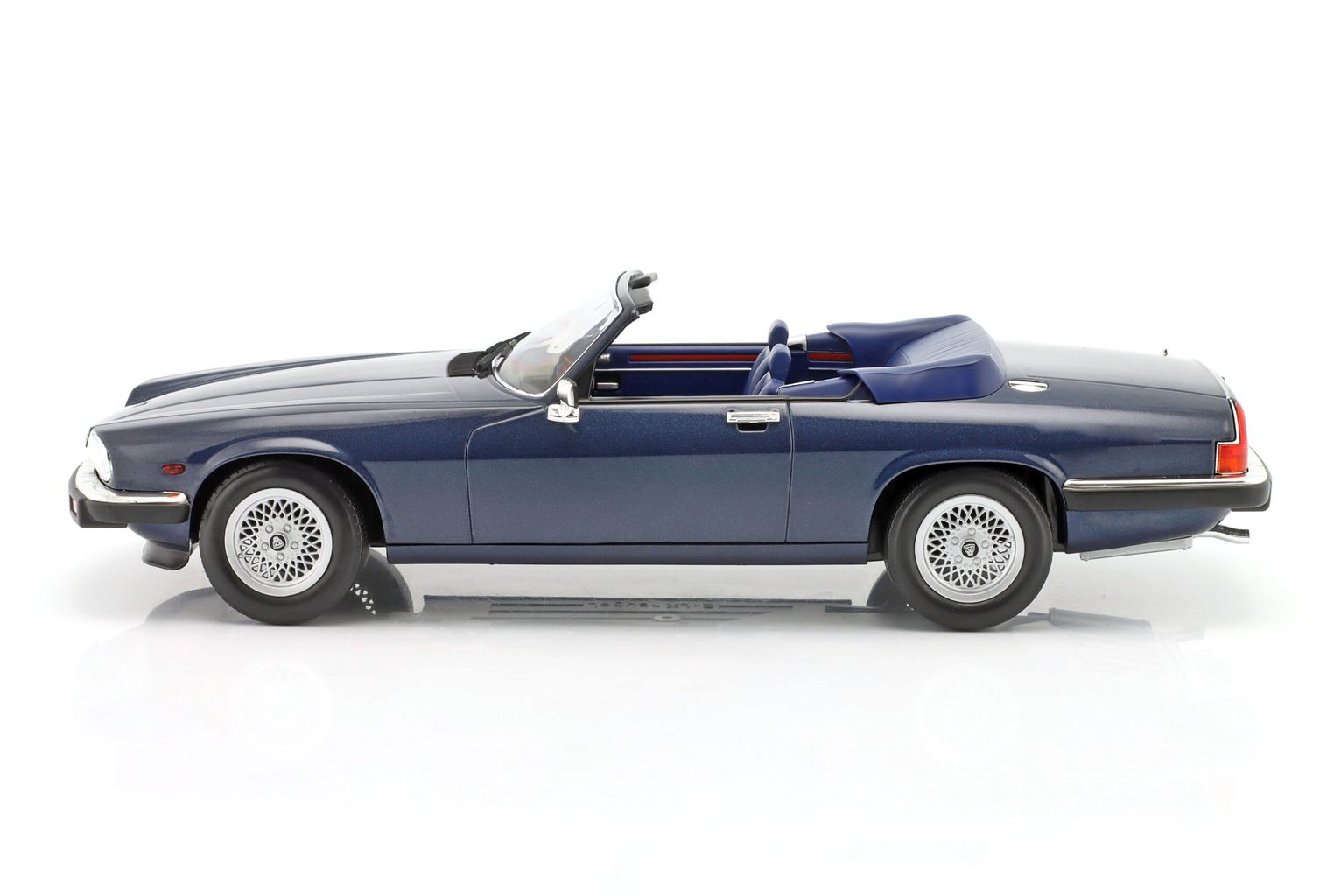 Jaguar XJ-S Cabriolet 1988 1:18 Norev