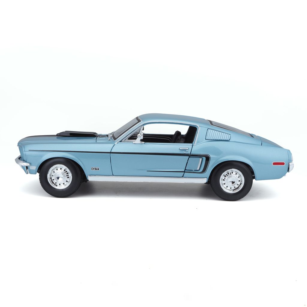 Ford Mustang GT Cobra 1968 blue 1:18 Maisto