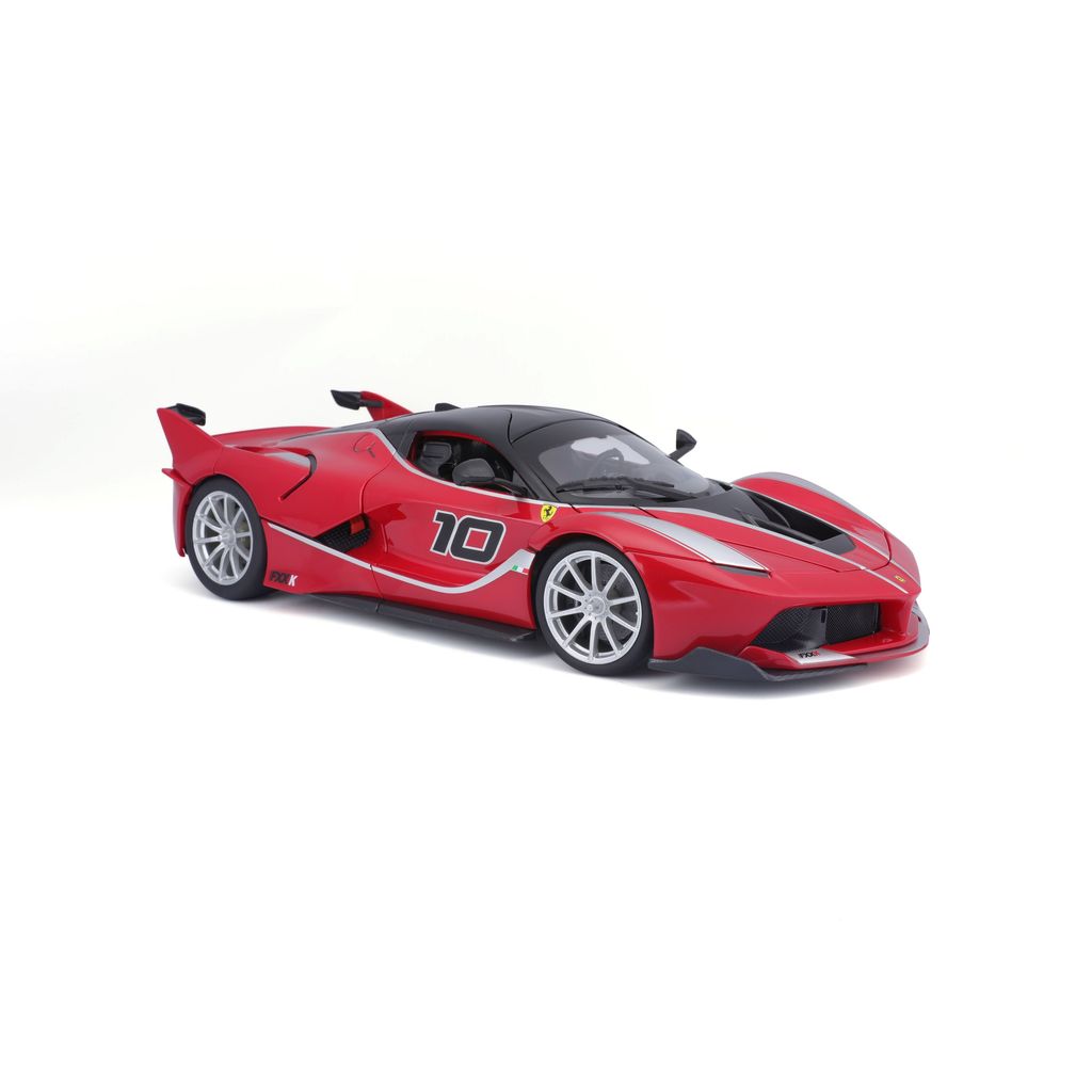 Ferrari FXX-K No.10 red 1:18 Bburago