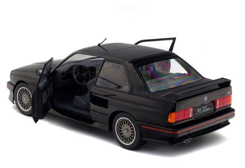 BMW M3 E30 Sport Evo 1990 black 1:18 Solido