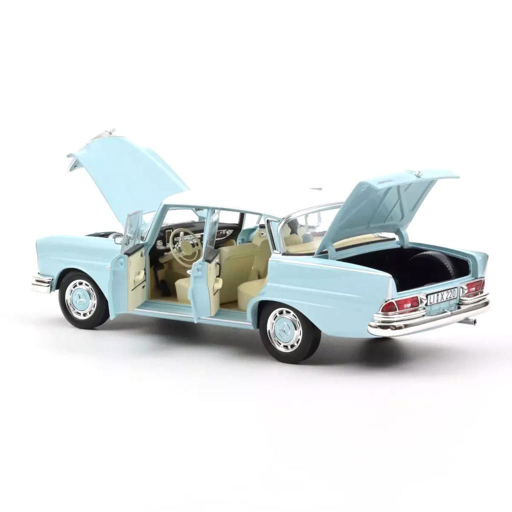 Mercedes-Benz 220 S 1965 light blue 1:18 Norev
