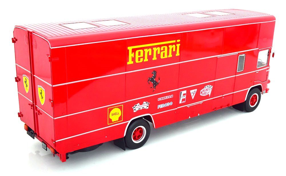 Fiat OM 150 *Ferrari Race Truck* 1967 red 1:18 CMR