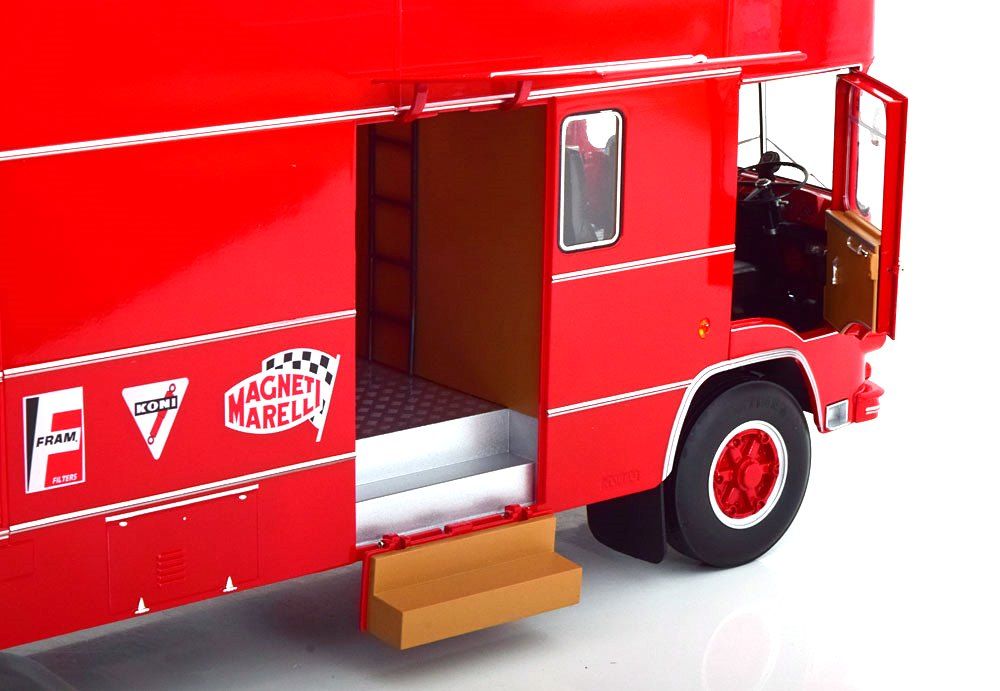 Fiat OM 150 *Ferrari Race Truck* 1967 red 1:18 CMR