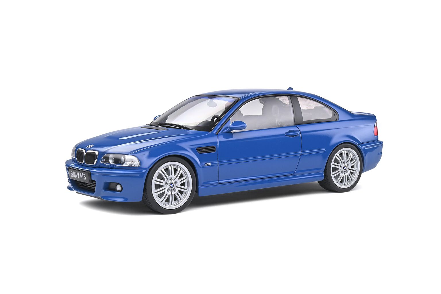 BMW M3 (E46) 2000 blue 1:18 Solido