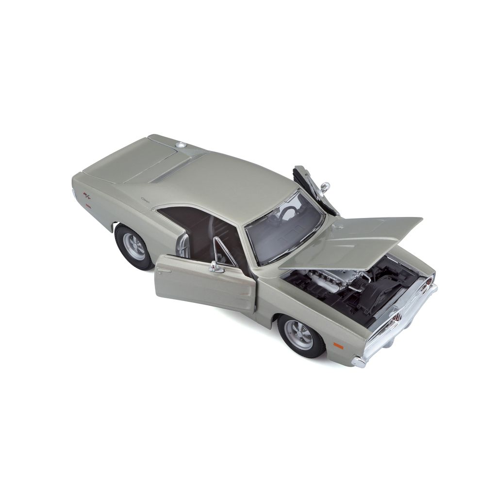 Dodge Charger R/T 1969 silver 1:24 Maisto