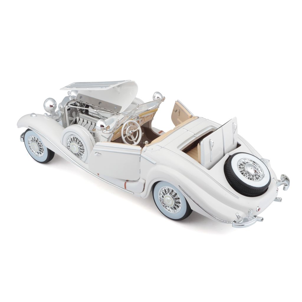 Mercedes-Benz 500K 1936 white 1:18 Maisto