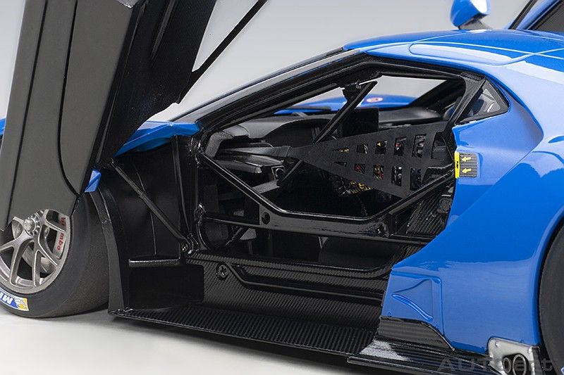 Ford USA GT Le Mans Plain Body Version 2019 blue 1:18 AUTOart