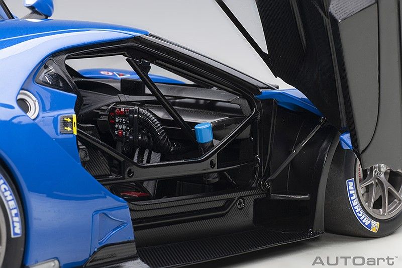 Ford USA GT Le Mans Plain Body Version 2019 blue 1:18 AUTOart