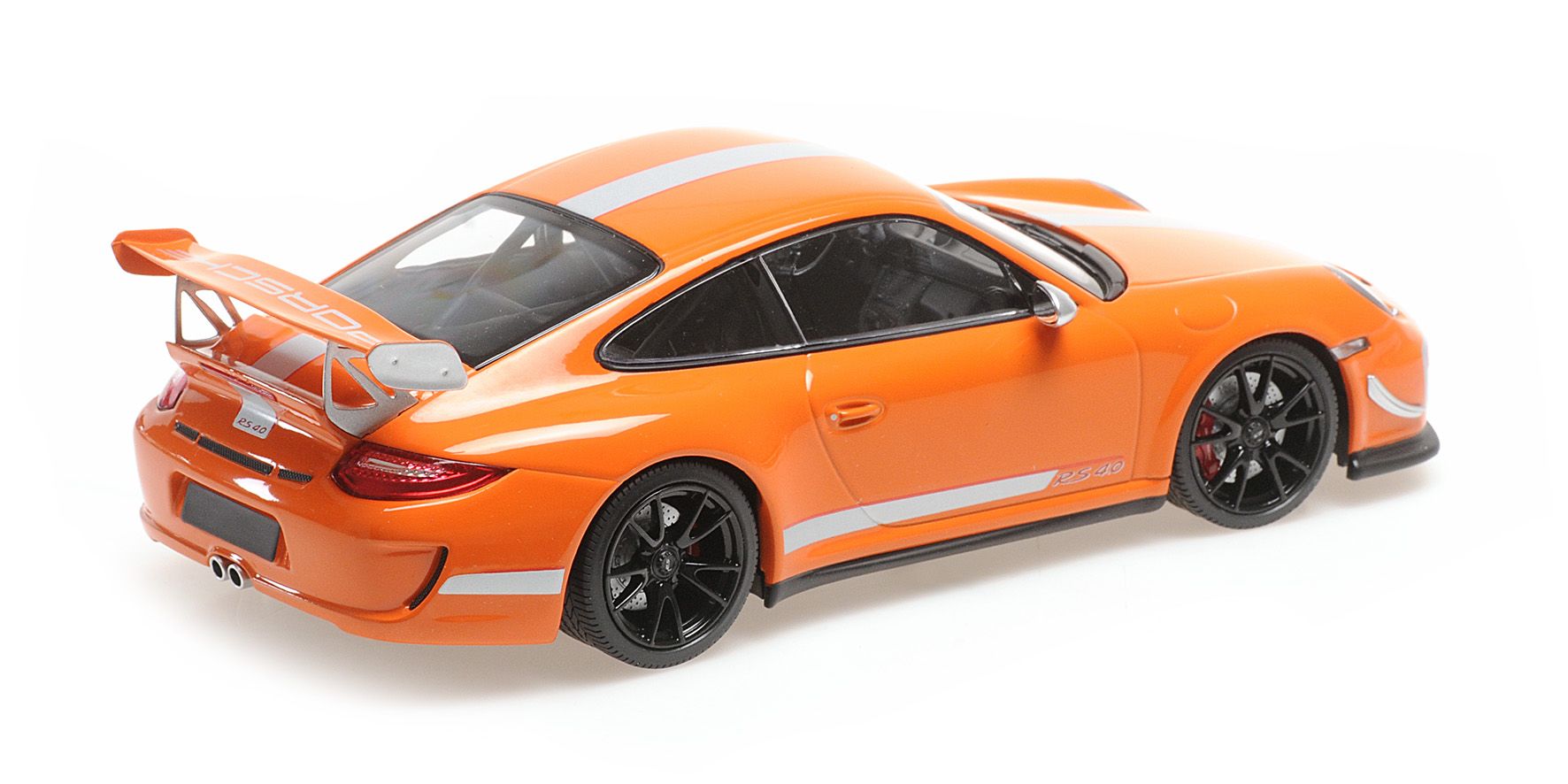 Porsche 911 GT3 RS 4.0 2011 orange 1:18 Minichamps 