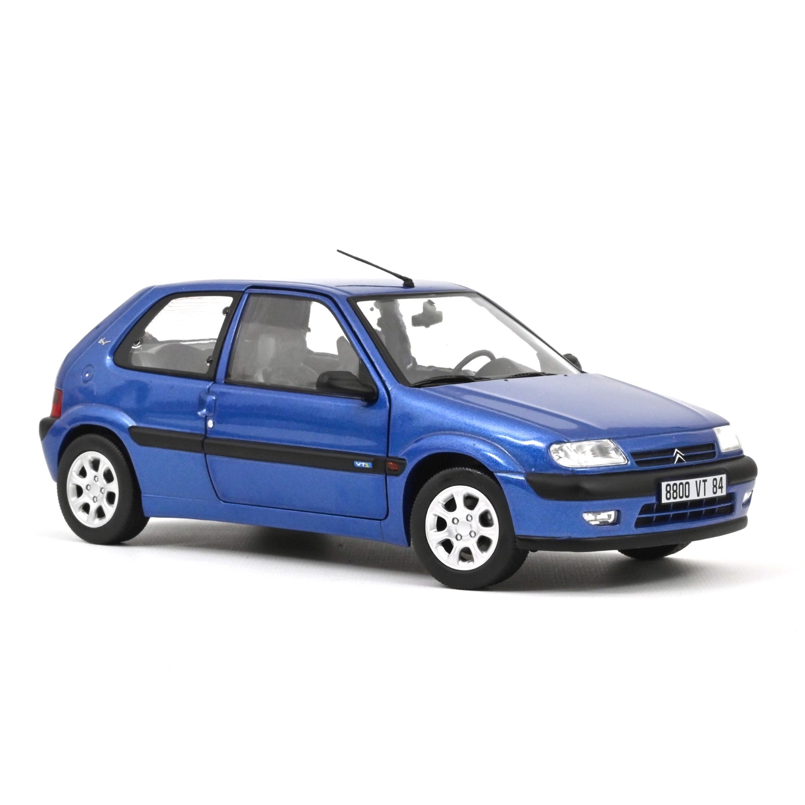 Citroën Saxo VTS 1996 Poseidon blue 1:18 Norev