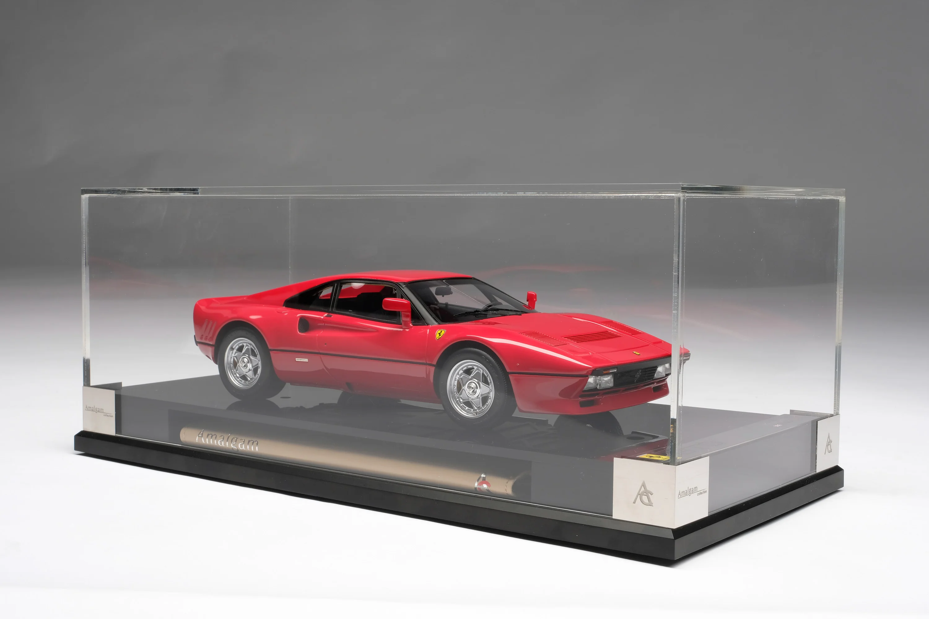 Ferrari 288 GTO 1984 red 1:18 Amalgam