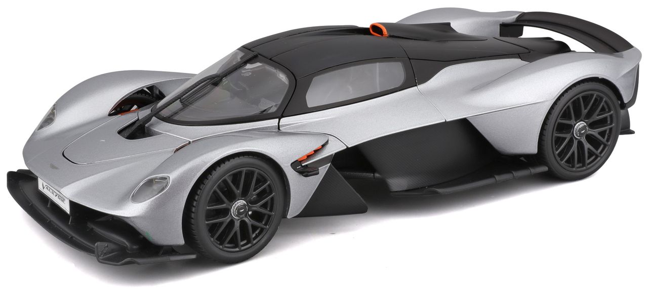 Aston Martin Valkyrie 2022 silver 1:18 Maisto