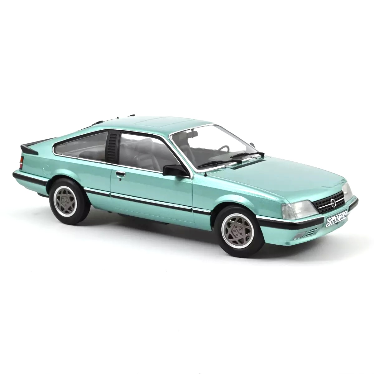 Opel Monza 2.5E 1983 Beryll green metallic 1:18 Norev