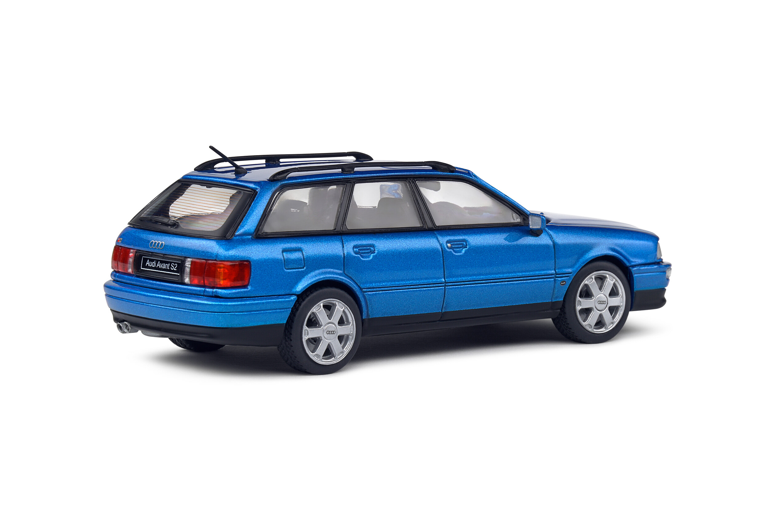 Audi S2 Avant 1994 blue 1:43 Solido