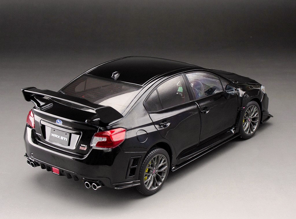 Subaru WRX STI S207 2018 black 1:18 Sun Star