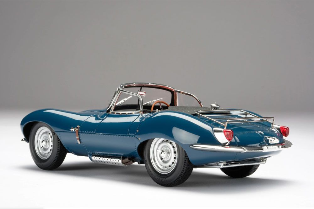 Jaguar XKSS 1957 blue 1:18 Amalgam