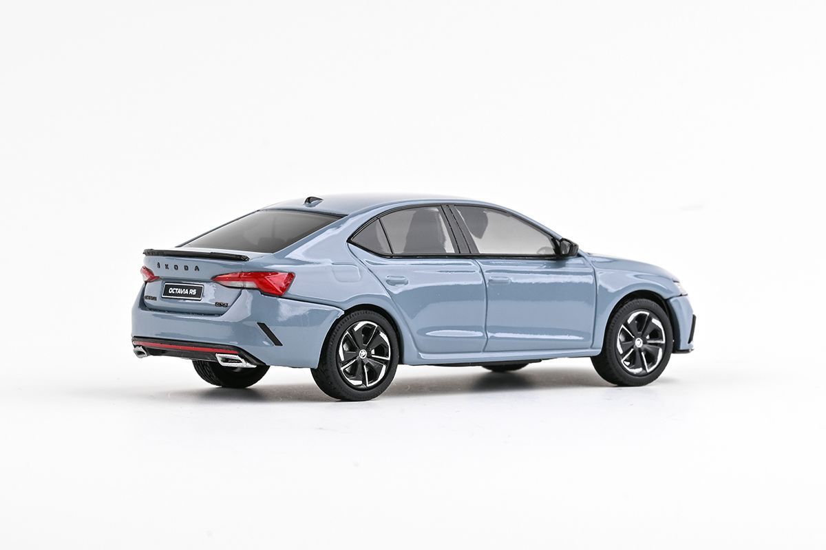 Škoda Octavia IV RS 2020 šedá patina 1:43 Abrex