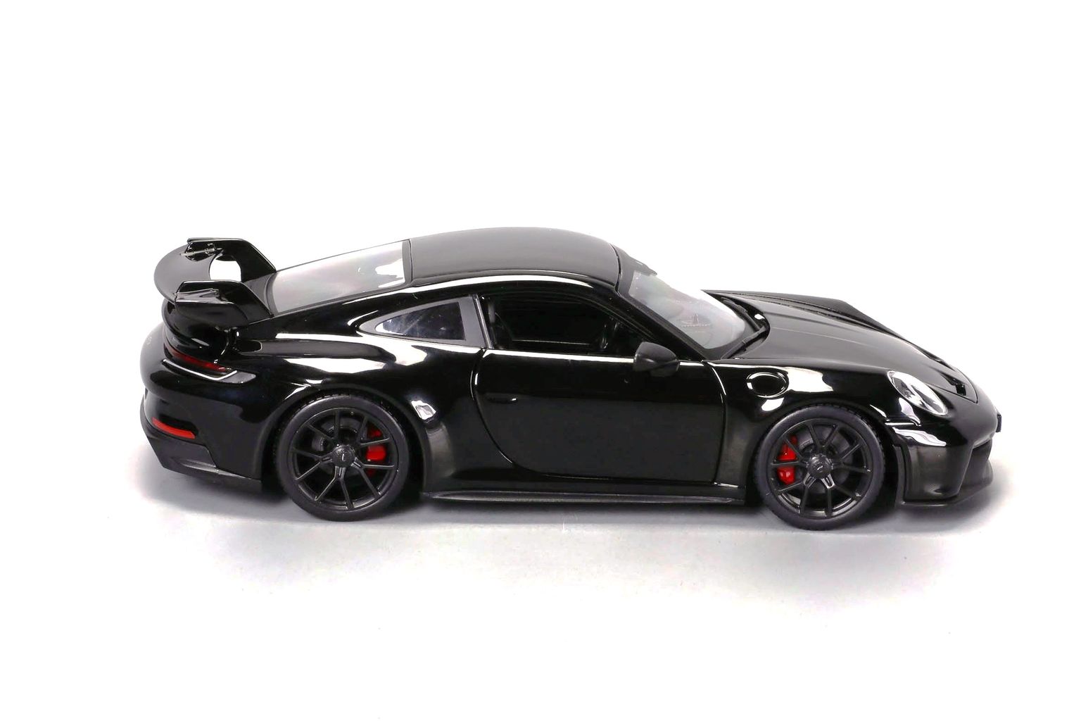 Porsche 911 (992) GT3 2021 black 1:24 Bburago