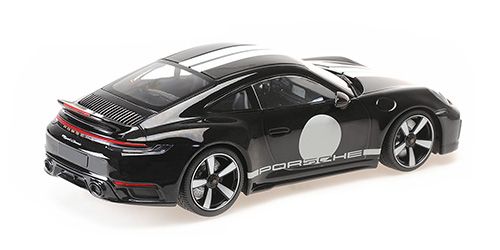 Porsche 911 992 Sport Classic 2022 black/stripe 1:18 Minichamps 