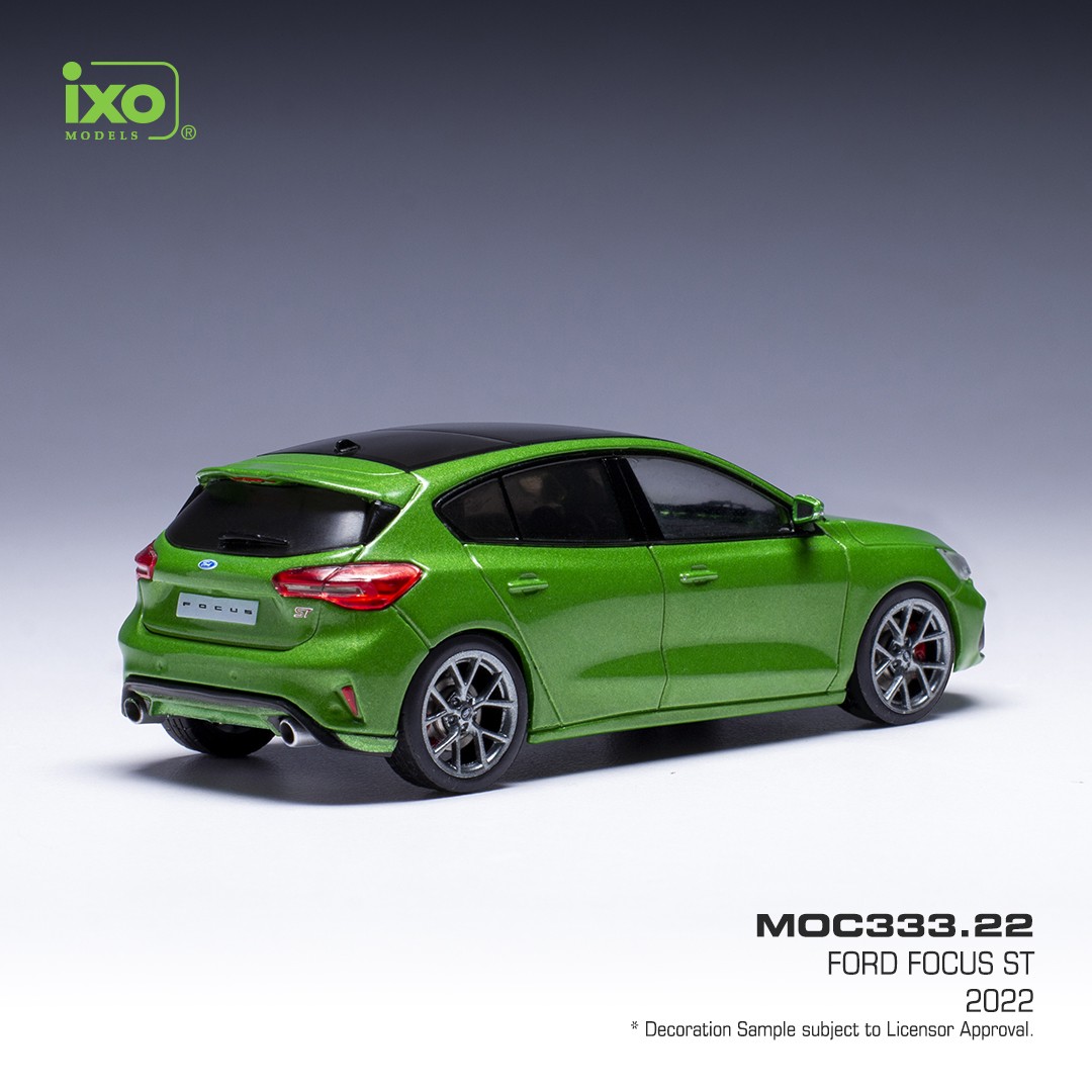Ford Focus ST 2022 green metallic 1:43 Ixo Models