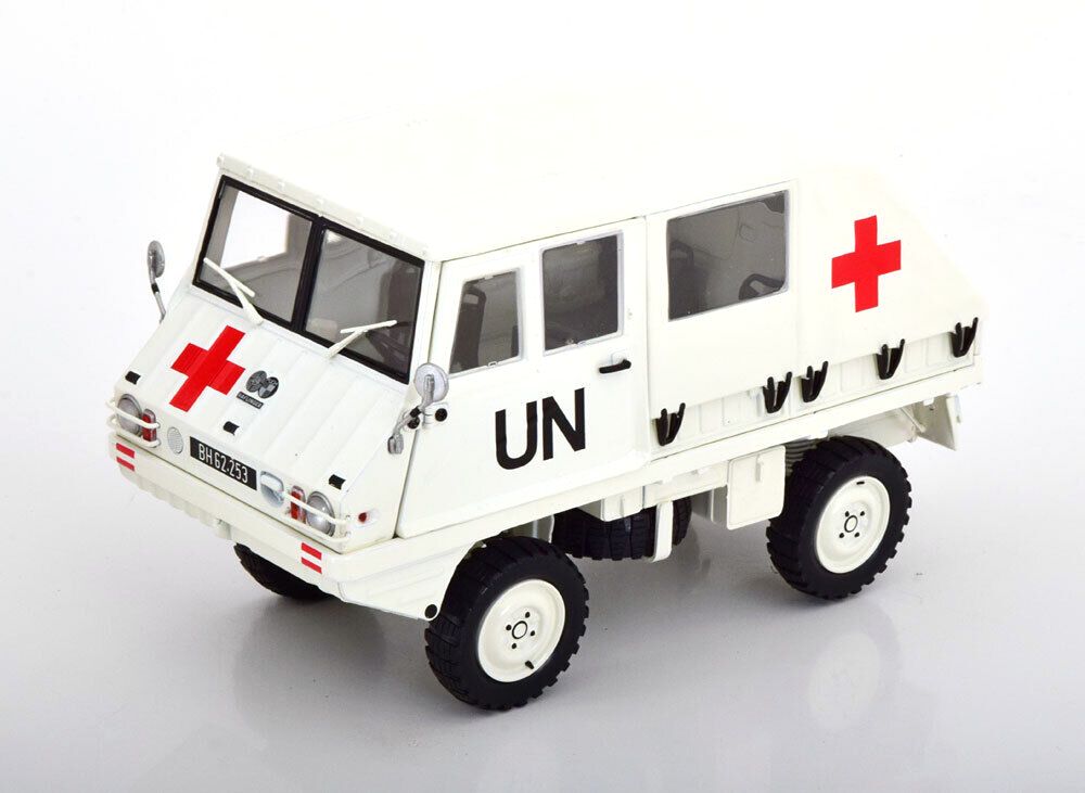 Steyr Puch Haflinger Un Ambulance 1975 white 1:18 Schuco