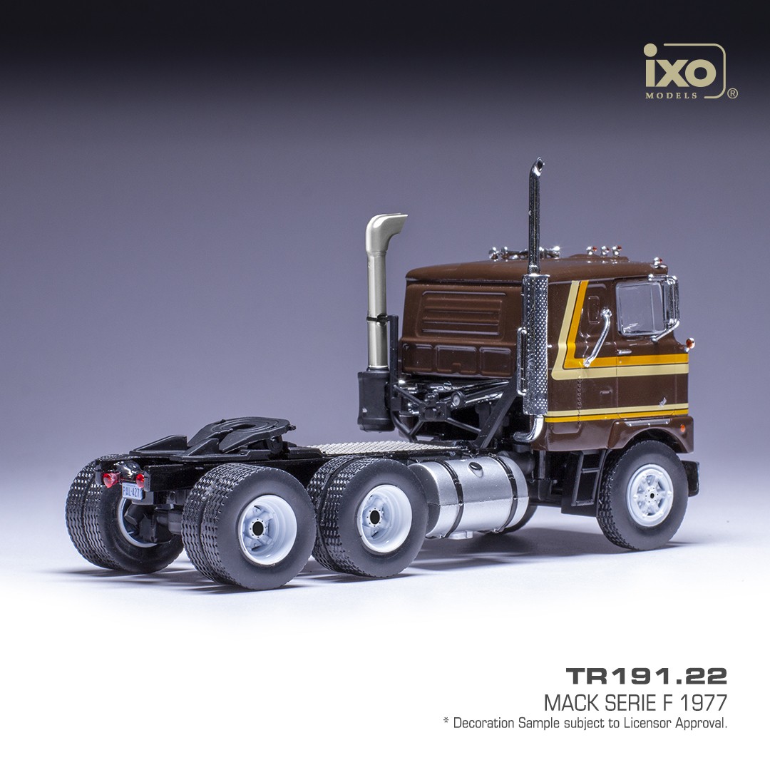 Mack Serie F 1977 brown 1:43 Ixo Models