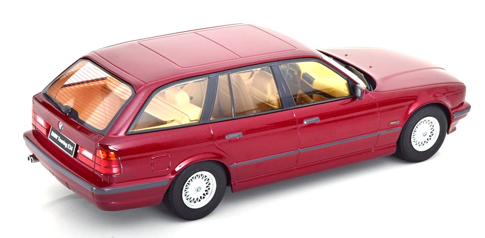 BMW 5-series Touring E34 1996 calypso red metallic 1:18 Triple9 Collection