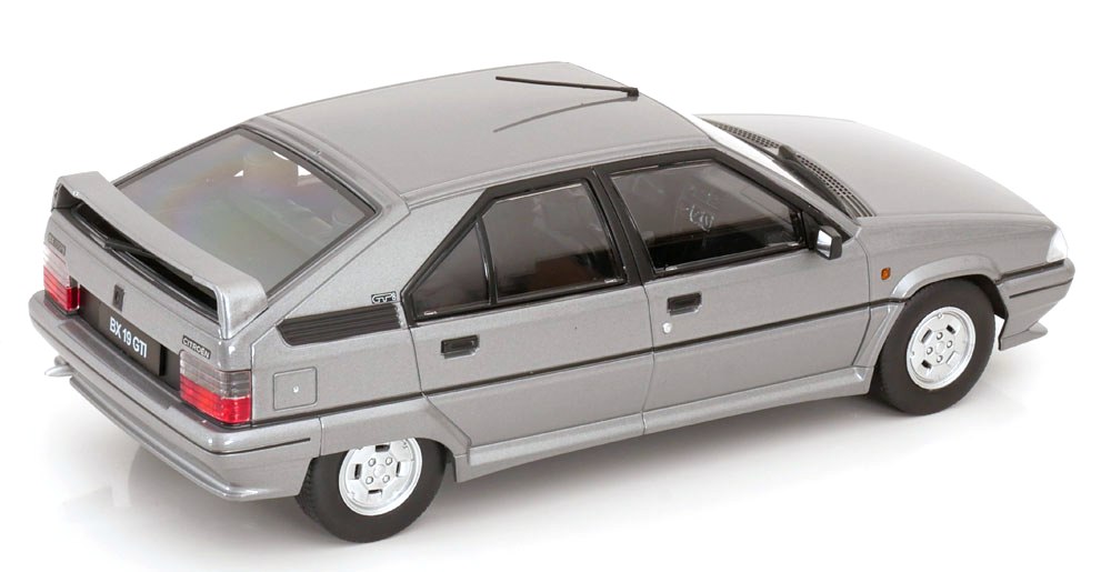 Citroen BX GTi 1990 silver metallic 1:18 Triple9 Collection