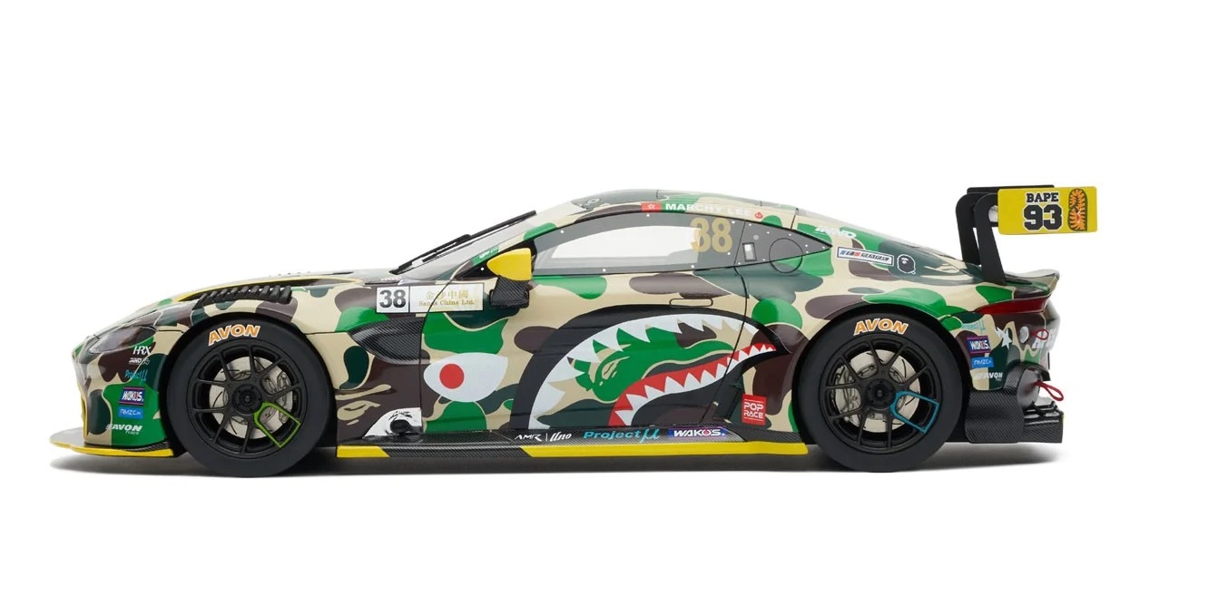 Aston Martin Vantage GT3 BAPE #38 1:18 Pop Race Limited