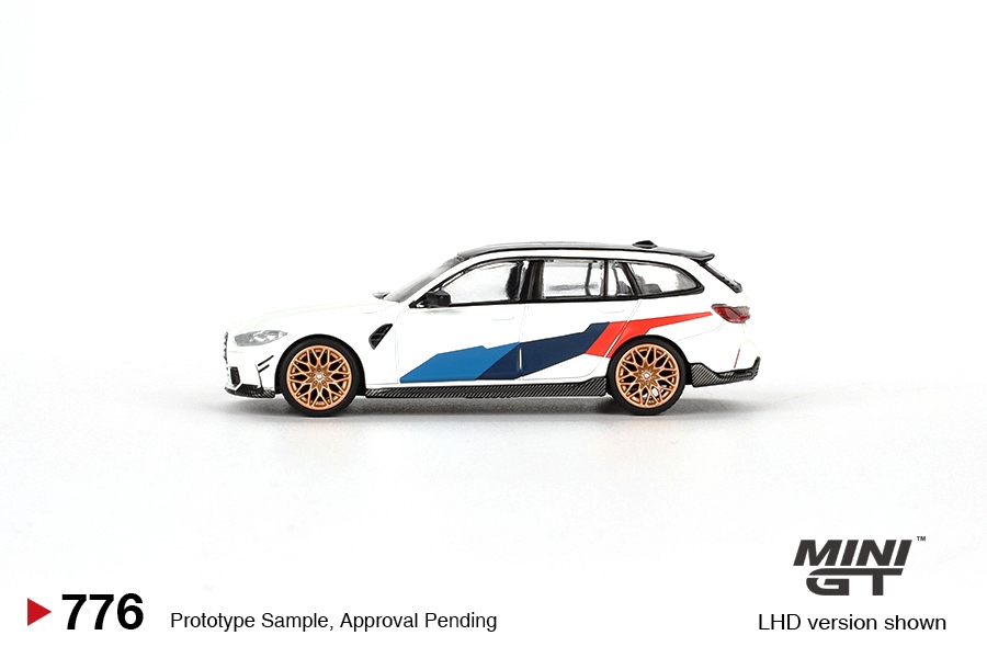 BMW M3 M Performance Touring 2023 Alpine White 1:64 Mini GT