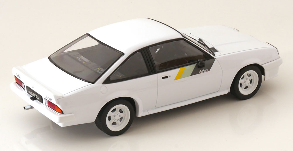 Opel Manta 400 1982 white 1:18 Norev