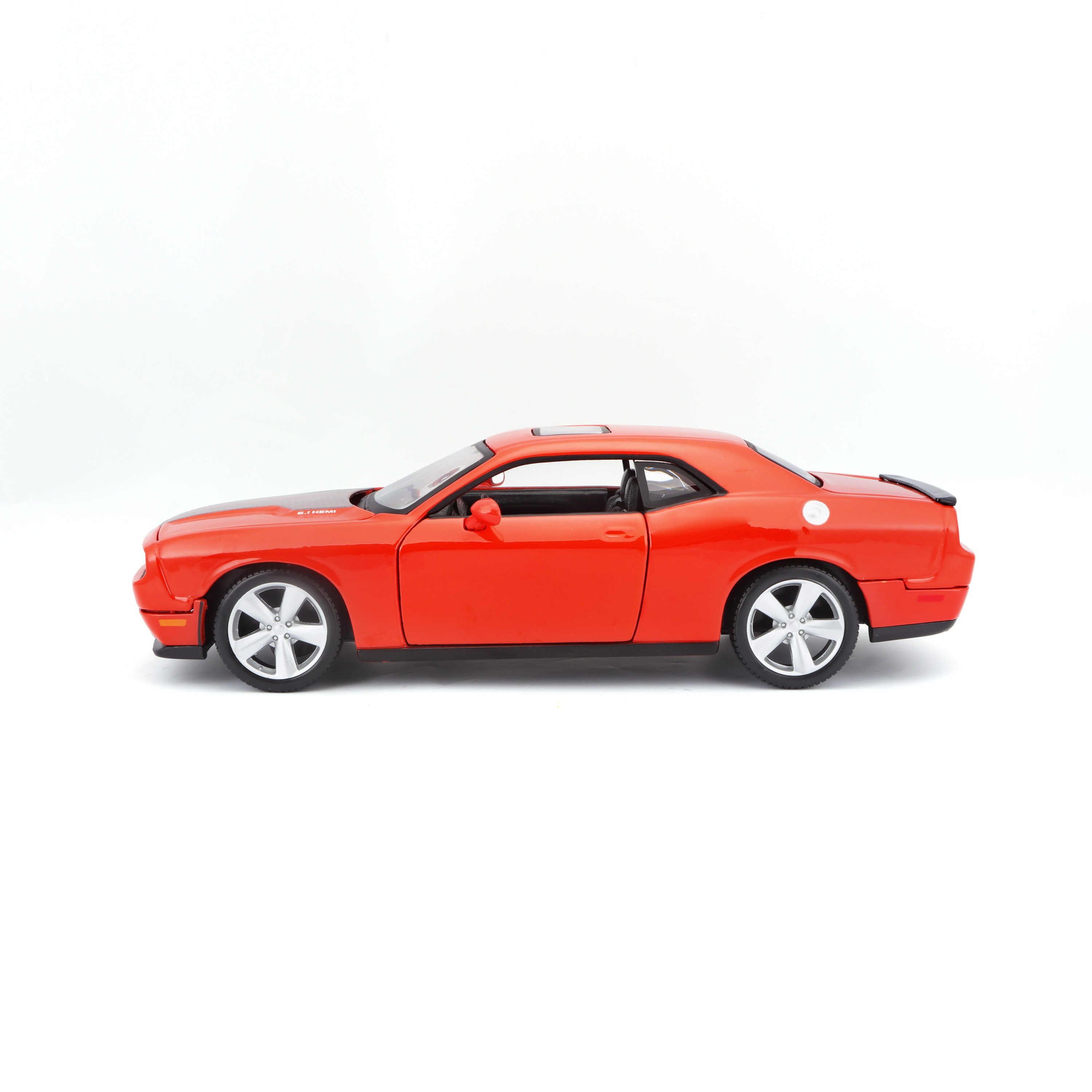 Dodge Challenger SRT8 2008 orange 1:24 Maisto