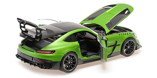 Mercedes-AMG GT Black Series 2021 matt green metallic 1:18 Minichamps 