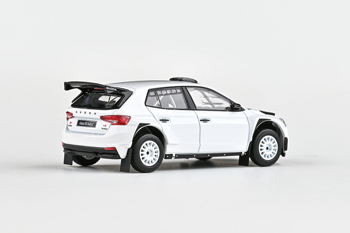 Škoda Fabia IV RS Rally2 2022 bílá 1:43 Abrex