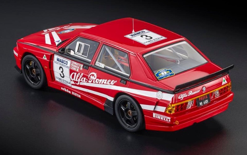 Alfa Romeo 75 Turbo Evoluzione IMSA #3 Cerrato/Francia/Cerri Winner Giro d'Italia 1989 1:18 Top Marques Collectibles