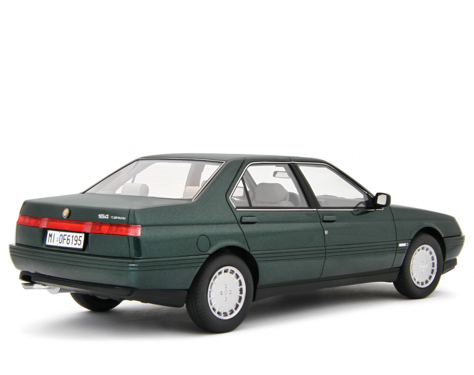 Alfa Romeo 164 2.0 Twin Spark 1987 green metallic 1:18 Laudoracing Model