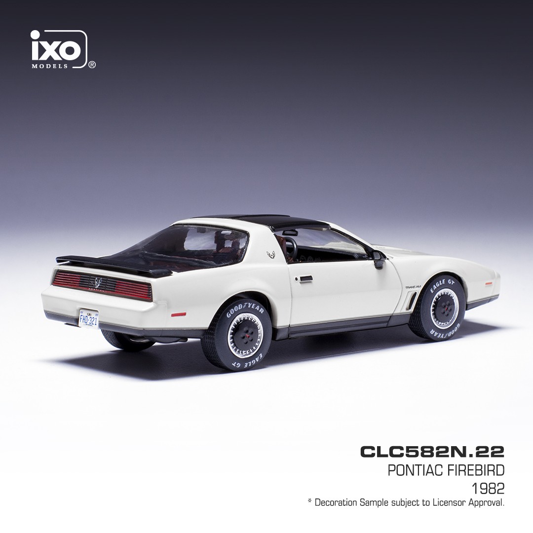  Pontiac Firebird 1982 white 1:43 Ixo Models
