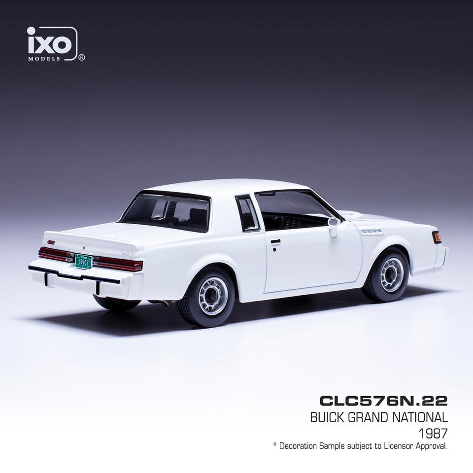 Buick Grand National 1987 white 1:43 Ixo Models