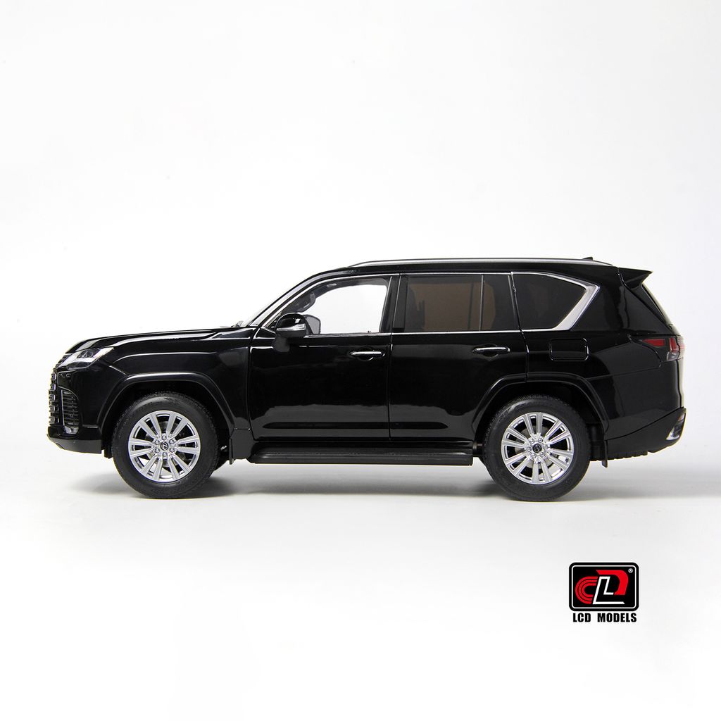 Lexus LX600 2024 black 1:18 LCD Model