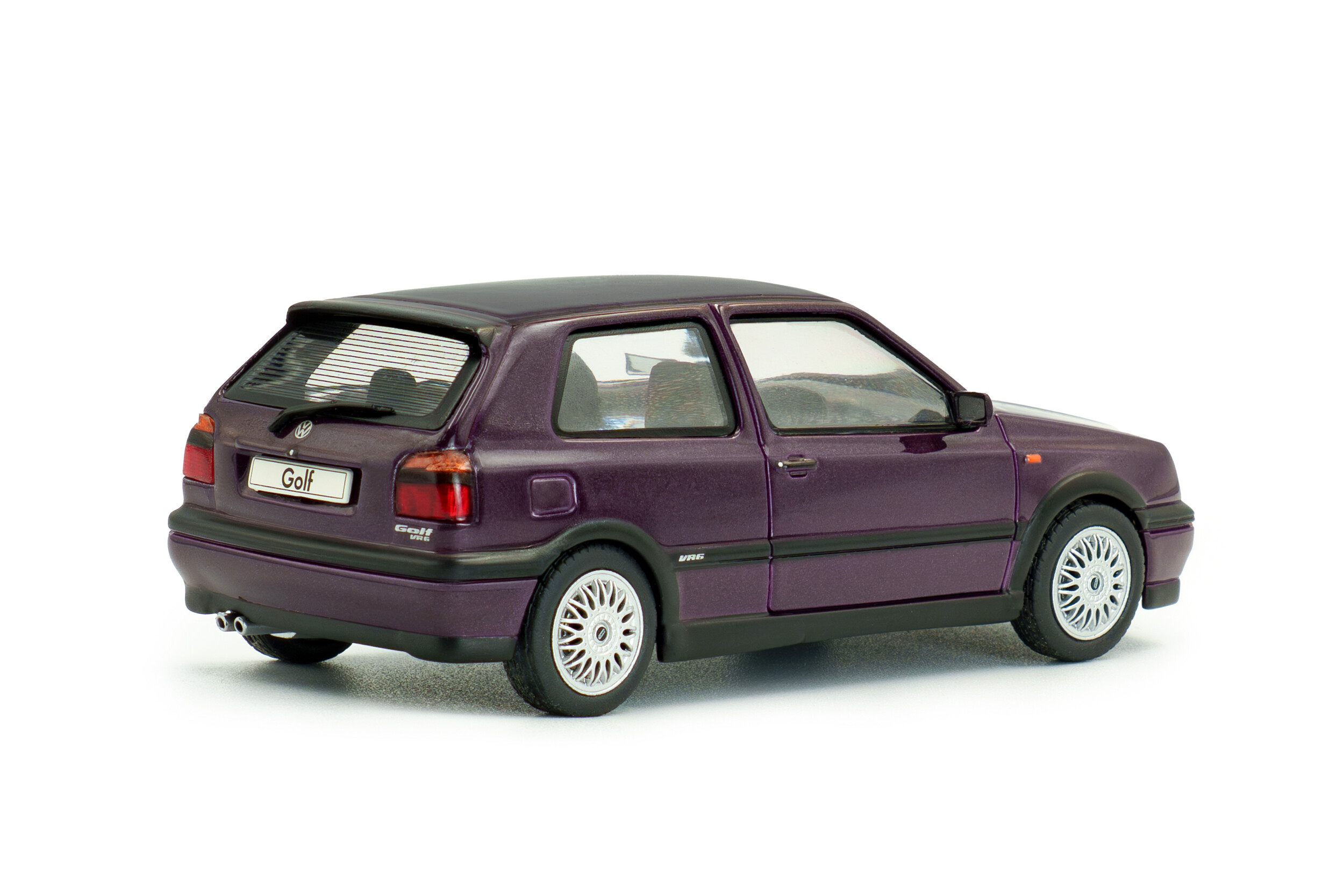Volskwagen Golf MKIII VR6 1994 purple 1:43 Solido