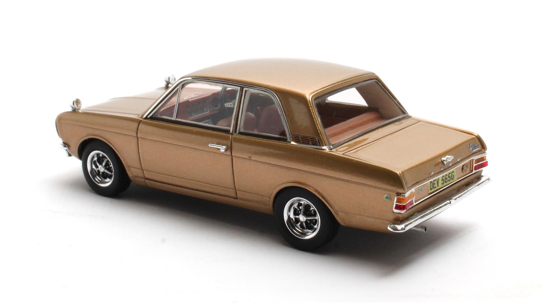 Ford England Cortina Lotus MKII 1966 gold 1:43 Matrix Scale Models