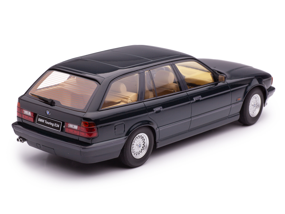 BMW 5-series Touring E34 1996 oxford green metallic 1:18 Triple9 Collection