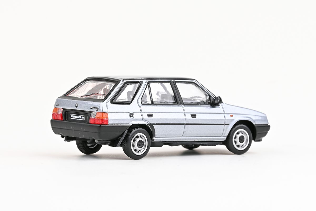 Škoda Forman 1993 stříbrná safír metalíza 1:43 Abrex