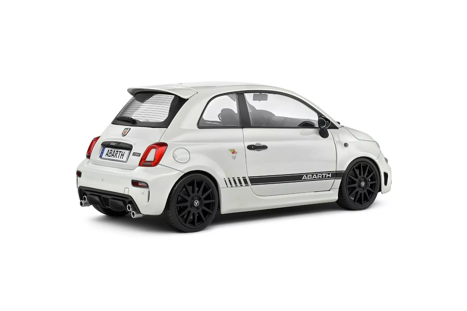Fiat F595 Abarth 2022 white 1:18 Solido